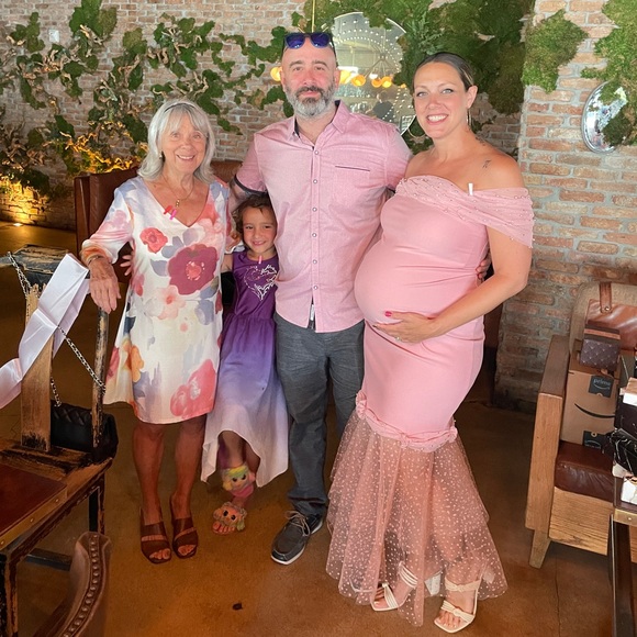 Meet your Posher, Kaaren - Picture 4 of 8